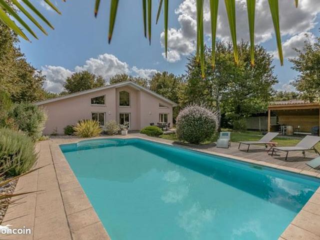 Villa 7 pièces 178 m²