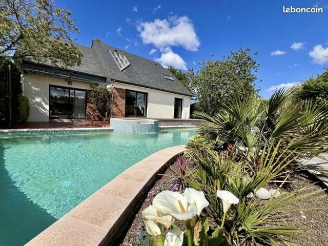 Villa 7 pièces 180 m²