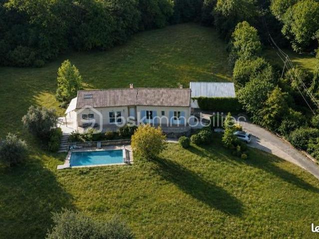 Villa 7 pièces 180 m²