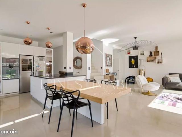 Villa 7 pièces 180 m²