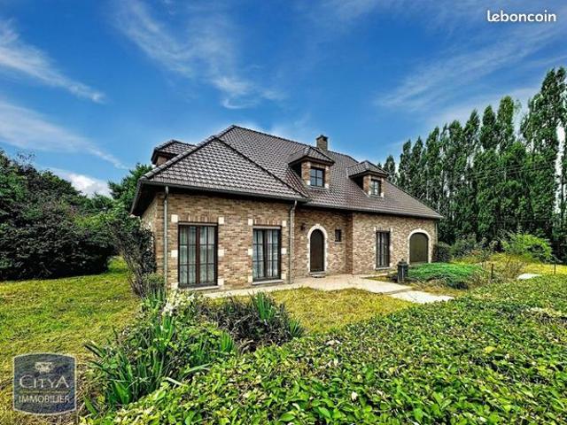 Villa 7 pièces 180 m²
