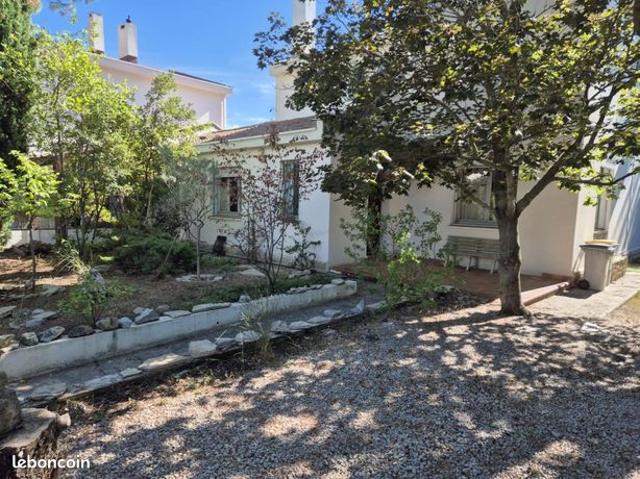 Villa 7 pièces 180 m²