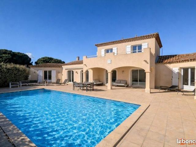 Villa 7 pièces 180 m²