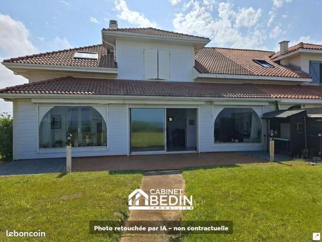 Villa 7 pièces 180 m²