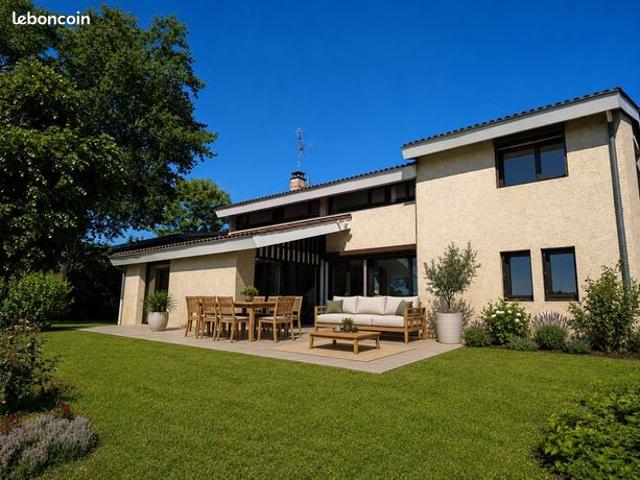 Villa 7 pièces 191 m²