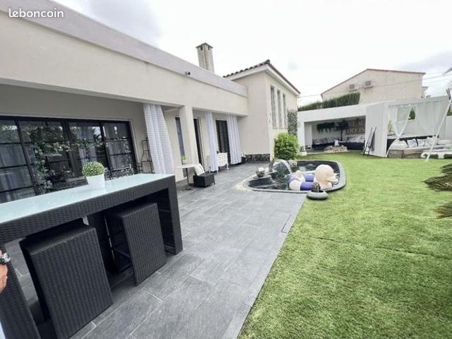 Villa 7 pièces 180 m²