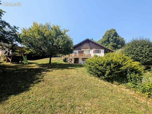 Villa 7 pièces 181 m²