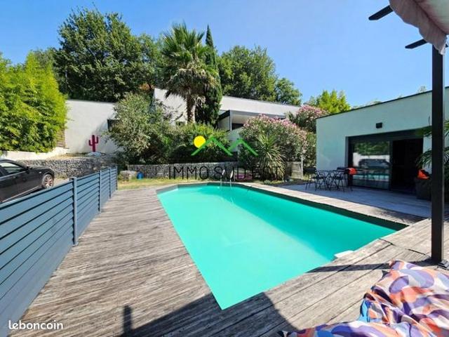 Villa 7 pièces 181 m²