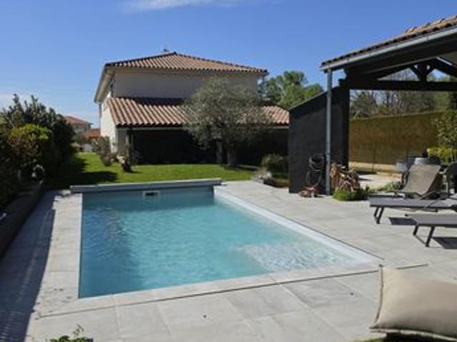 Villa 7 pièces 181 m²