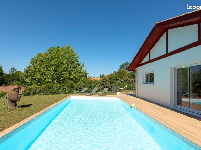 Villa 7 pièces 182 m²