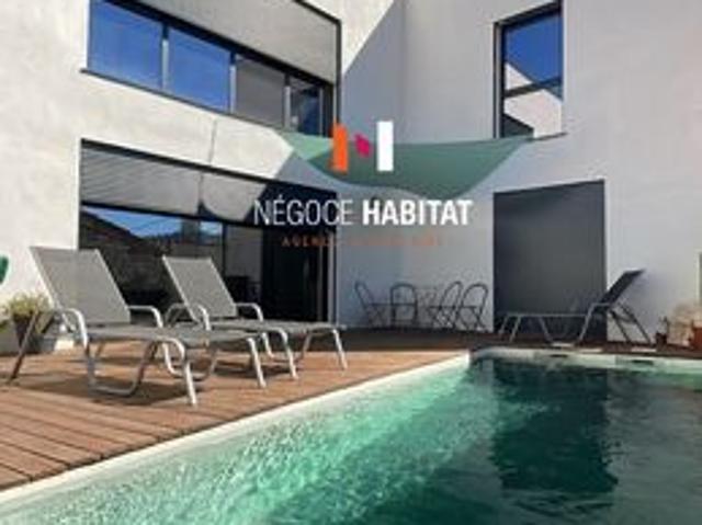 Villa 7 pièces 182 m²