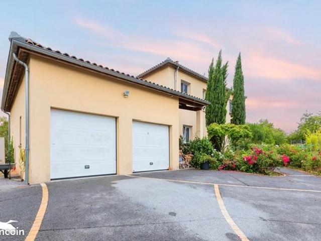 Villa 7 pièces 183 m²