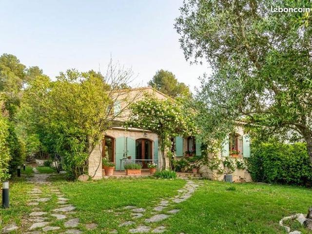 Villa 7 pièces 183 m²
