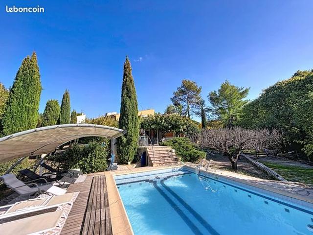 Villa 7 pièces 183 m²
