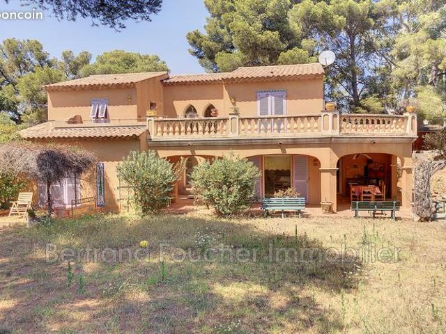 Villa 7 pièces 184 m²