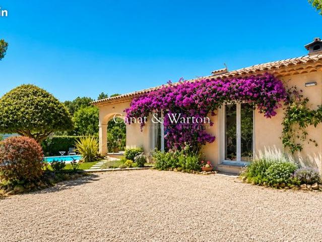 Villa 7 pièces 185 m²