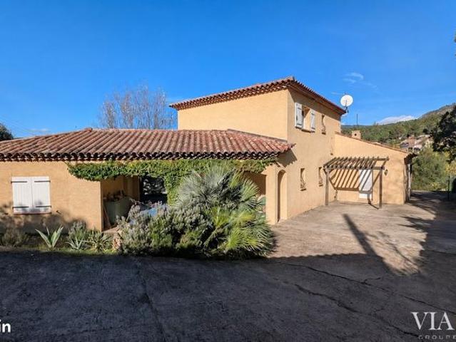 Villa 7 pièces 185 m²