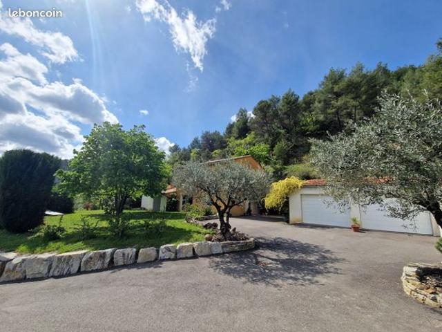 Villa 7 pièces 185 m²
