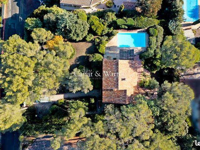 Villa 7 pièces 185 m²