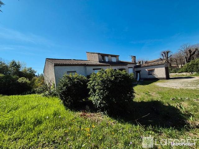 Villa 7 pièces 186 m²