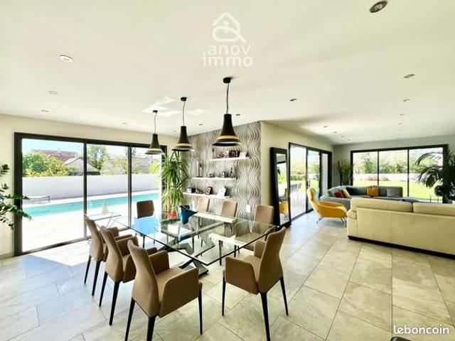 Villa 7 pièces 186 m²
