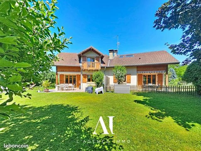 Villa 7 pièces 187 m²