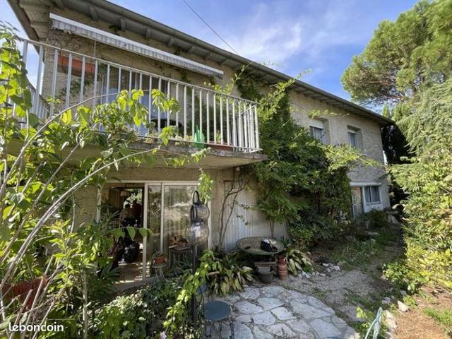 Villa 7 pièces 187 m²