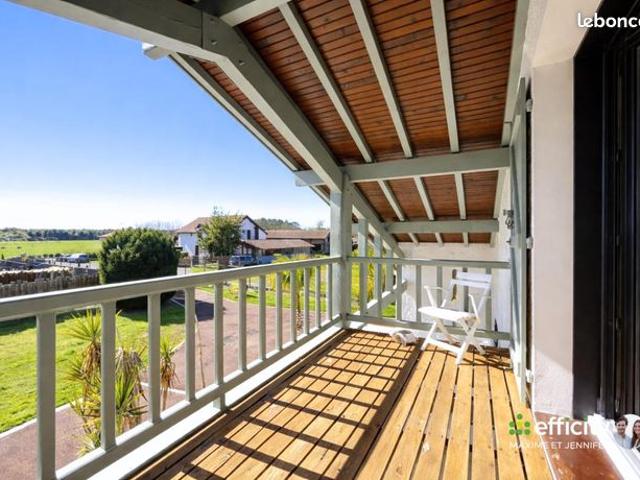 Villa 7 pièces 188 m²