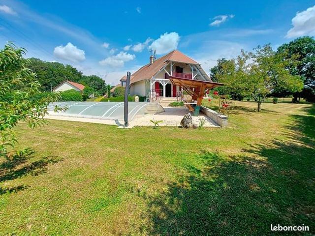 Villa 7 pièces 188 m²