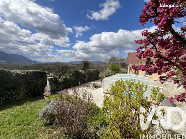 Villa 7 pièces 188 m²
