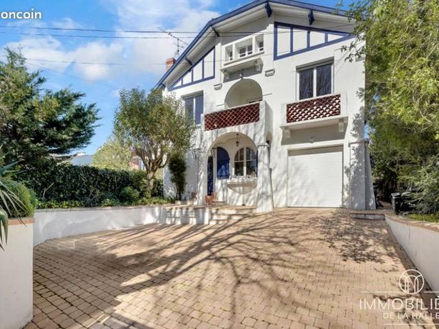 Villa 7 pièces 188 m²