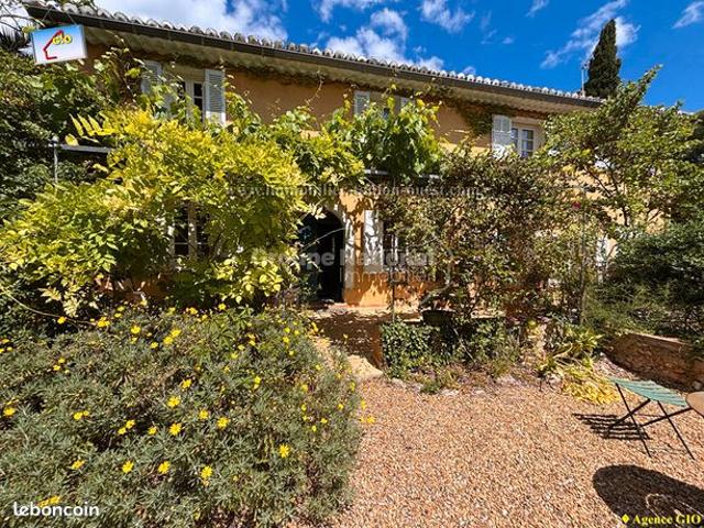 Villa 7 pièces 189 m²