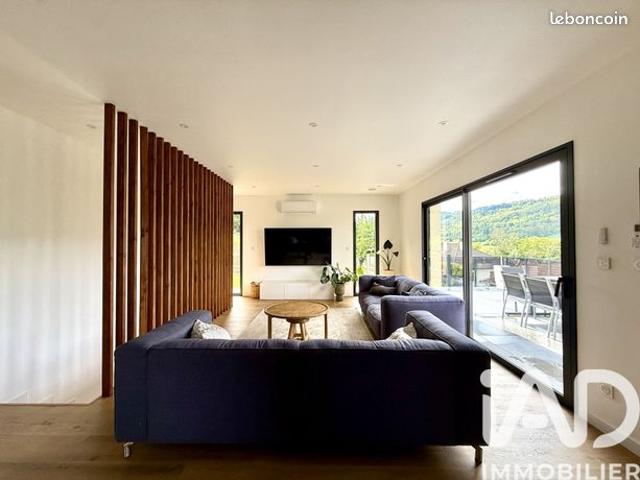 Villa 7 pièces 189 m²