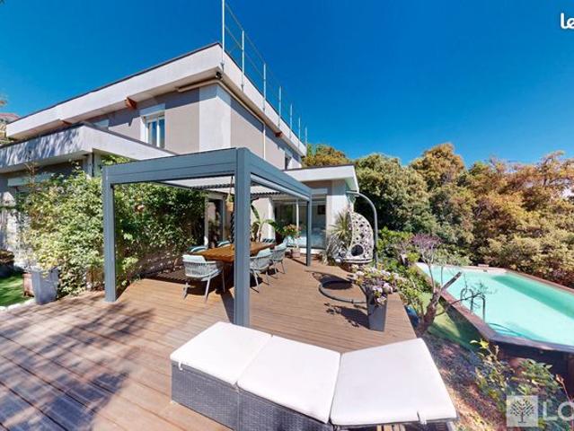 Villa 7 pièces 190 m²