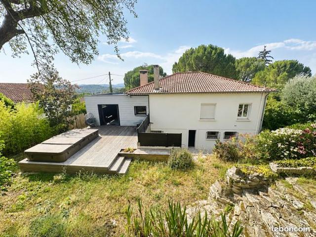 Villa 7 pièces 190 m²