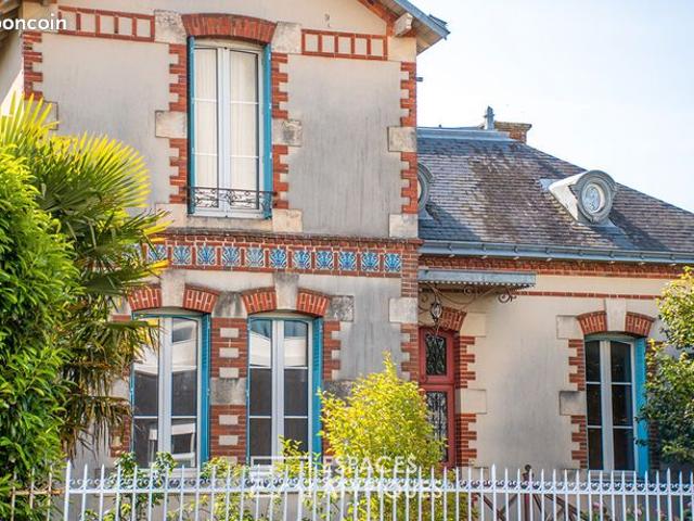 Villa 7 pièces 190 m²