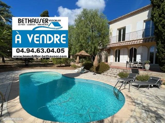 Villa 7 pièces 190 m²