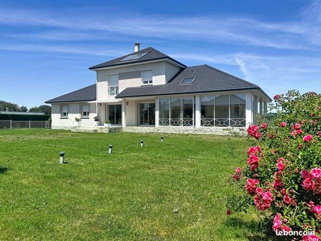 Villa 7 pièces 191 m²