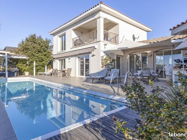 Villa 7 pièces 191 m²