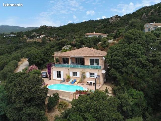 Villa 7 pièces 192 m²