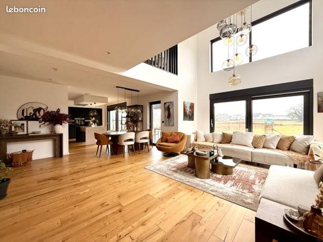 Villa 7 pièces 192 m²