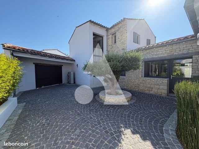 Villa 7 pièces 192 m²