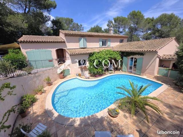 Villa 7 pièces 193 m²