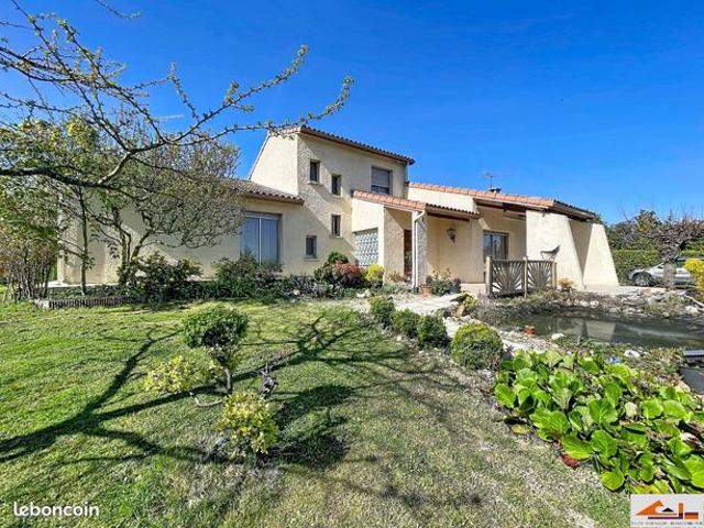 Villa 7 pièces 194 m²