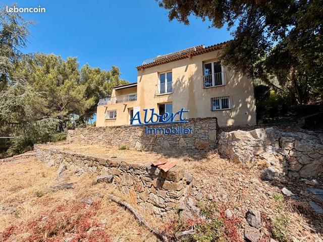 Villa 7 pièces 195 m²