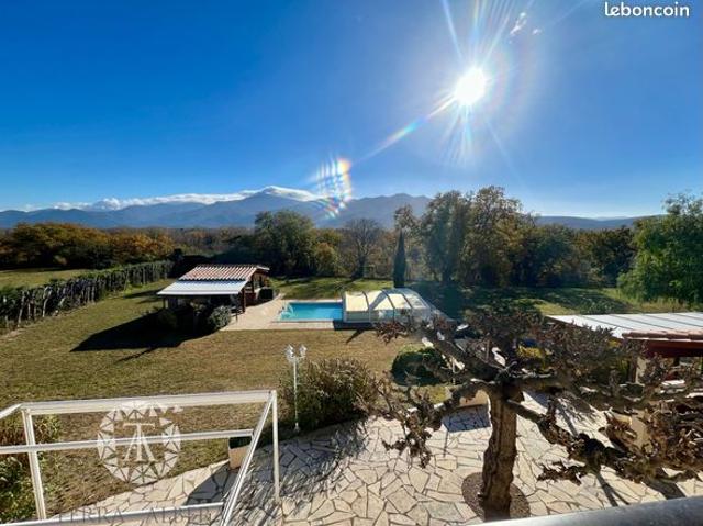Villa 7 pièces 195 m²