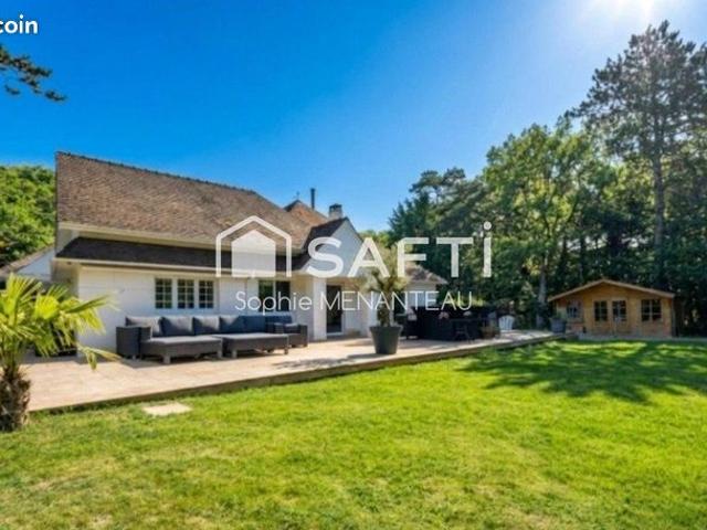 Villa 7 pièces 195 m²