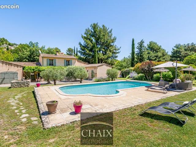 Villa 7 pièces 198 m²