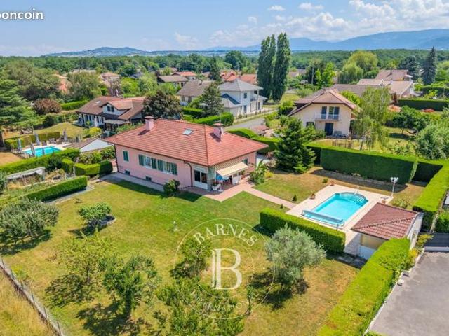 Villa 7 pièces 198 m²