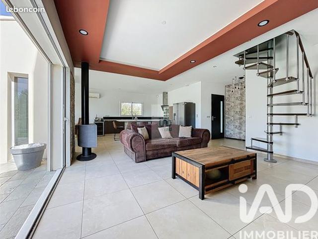 Villa 7 pièces 198 m²